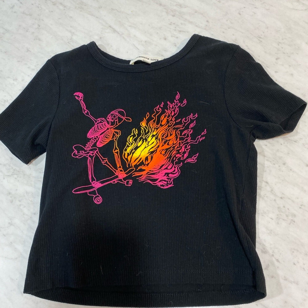 Graphic cropped Shirt